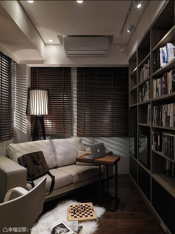 现代 简约 沙发 书房图片来自tukumajia在99方现代简约三居的分享