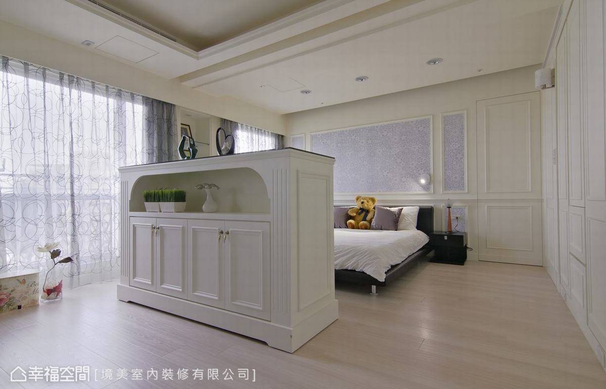 墙面 欧式 衣柜 主卧图片来自tukumajia在89方欧式三居的分享
