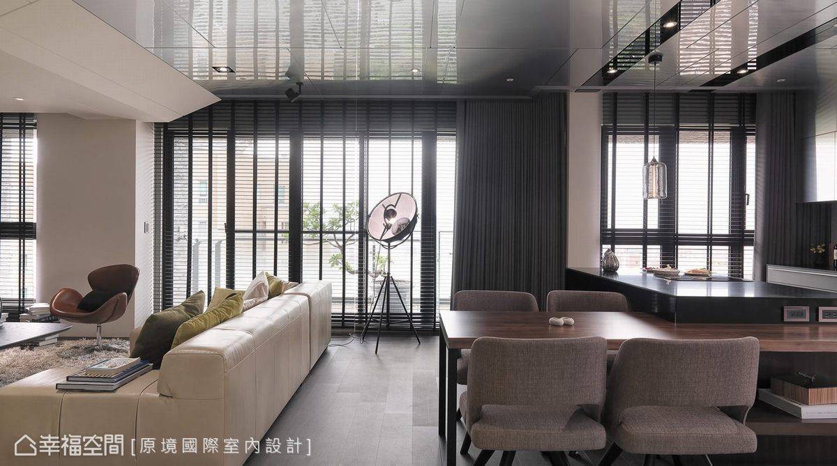 美式 窗帘 客厅图片来自tukumajia在231方美式四居的分享