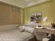 
                                    嫩绿色床头主墙与浅色系木皮，营造次卧房清新简单的温柔印象。