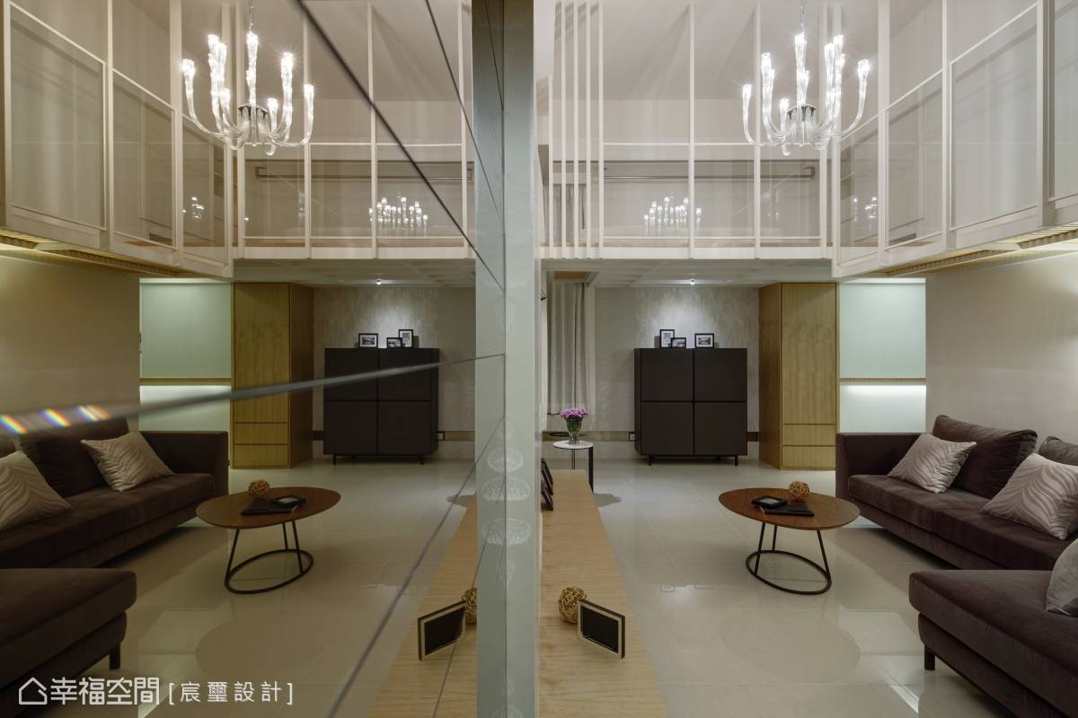 现代 简约 白色 沙发 客厅图片来自tukumajia在125方现代简约一居的分享