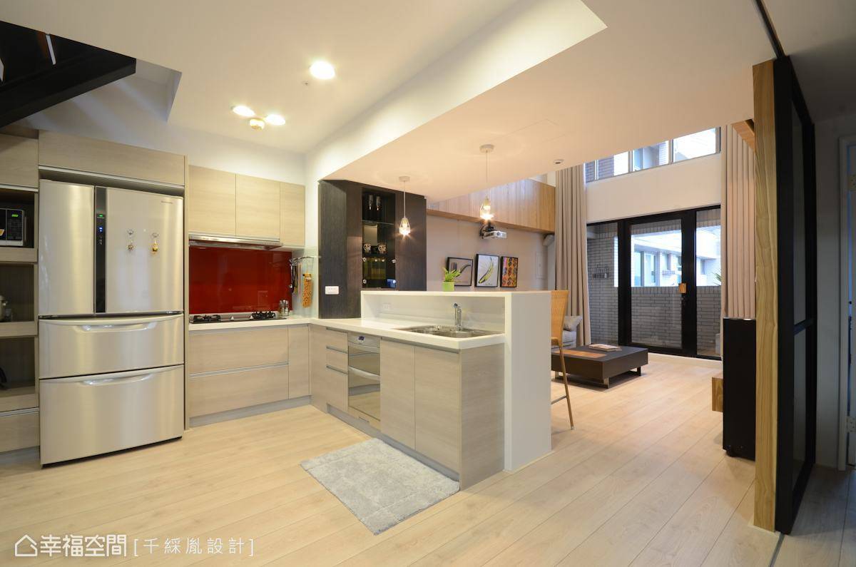厨房 现代 楼梯 简约 走廊图片来自tukumajia在119方现代简约复式的分享