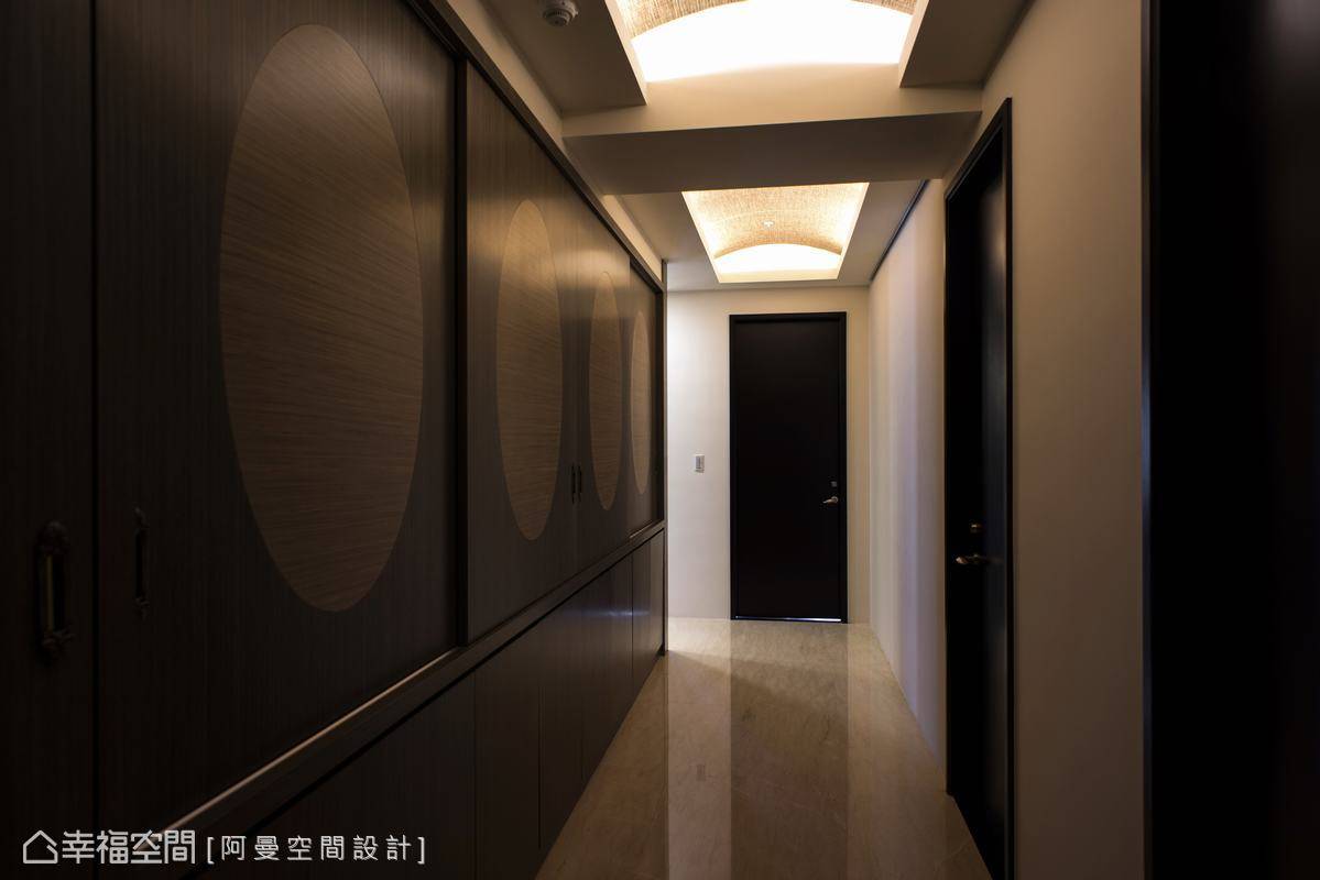 欧式 走廊图片来自tukumajia在165方欧式三居的分享