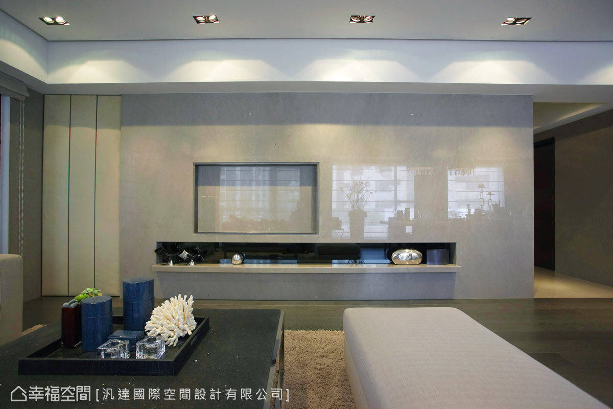 现代 简约 客厅图片来自tukumajia在137方现代简约二居的分享