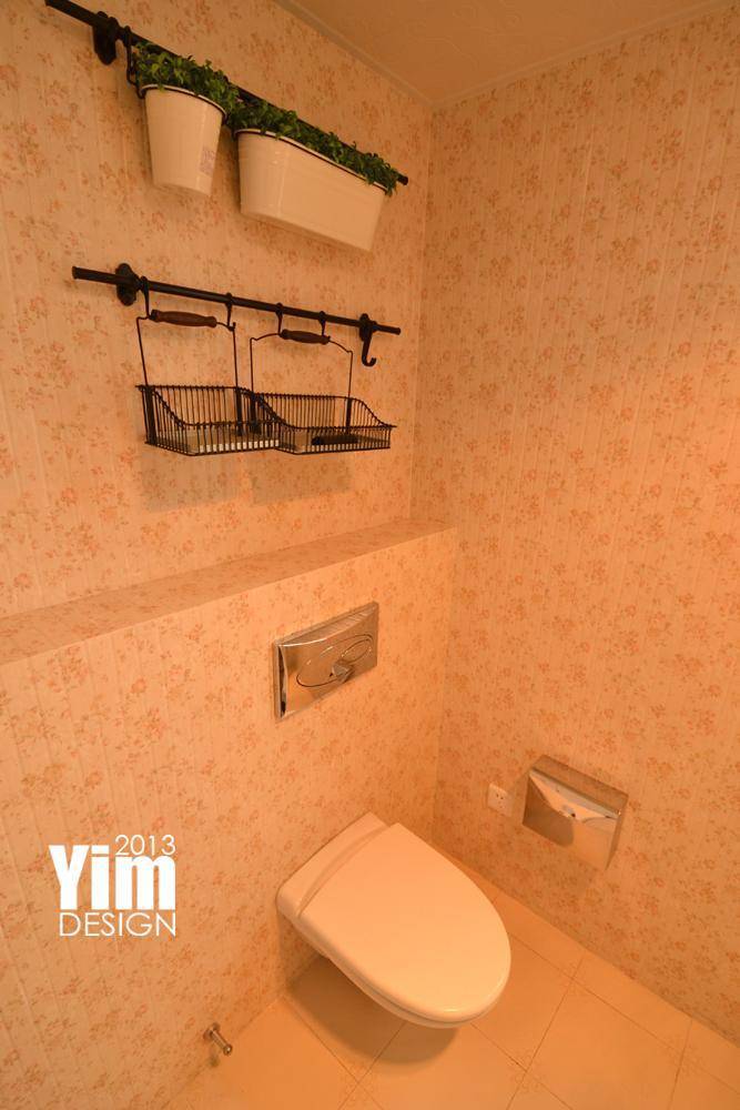 卫生间图片来自tukumajia在105平现代简约二居室的分享