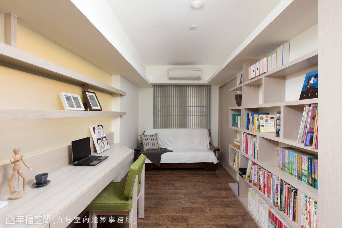 现代 简约 沙发 床 书房图片来自tukumajia在83方现代简约两居的分享
