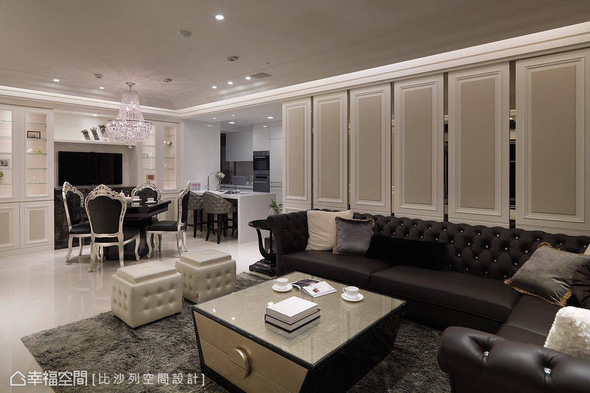 欧式 沙发 客厅图片来自tukumajia在149方欧式四居的分享