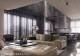 
                                    厨房延伸至沙发上方的大片不锈钢面，以另类的光影折射效果创造空间立体感。