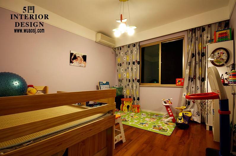 儿童房图片来自tukumajia在150平现代简约三居室的分享
