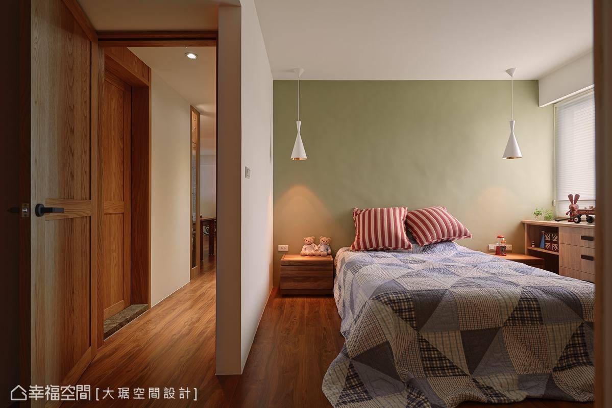 美式 次卧图片来自tukumajia在116方美式三居的分享