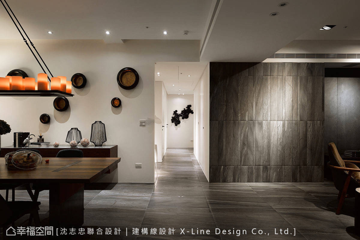 客厅 餐厅 走廊图片来自tukumajia在236方混搭三居的分享