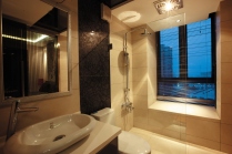 卫生间图片来自tukumajia在109平美式简约三居室的分享