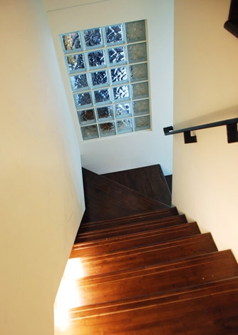 楼梯隐形门装修效果图图片