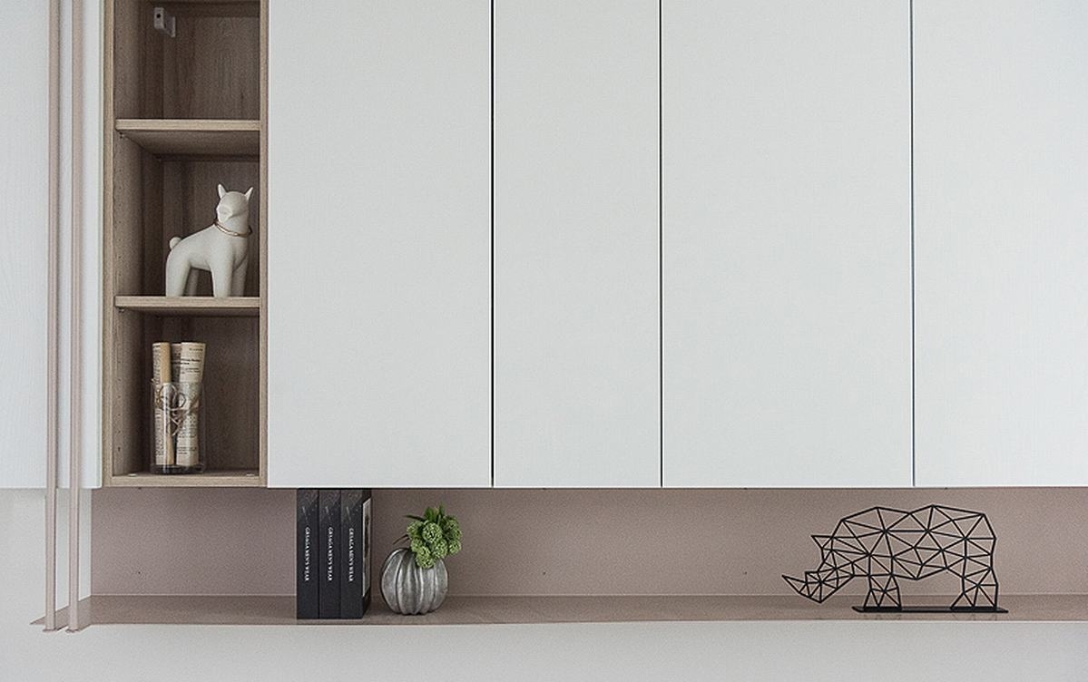 知域设计 x 一己空间制作运用浅色系柜体与金属材质打造书房收纳柜